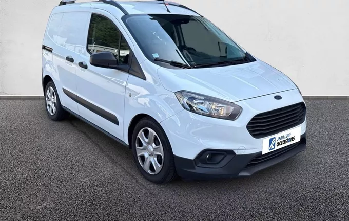 FORD TRANSIT COURIER FGN 1.5 TDCI 100 BV6 AMBIENTE extérieur trois quart avant droit 106275