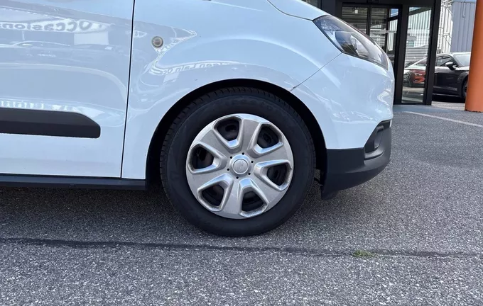 FORD TRANSIT COURIER FGN 1.5 TDCI 100 BV6 AMBIENTE photo 9 106275
