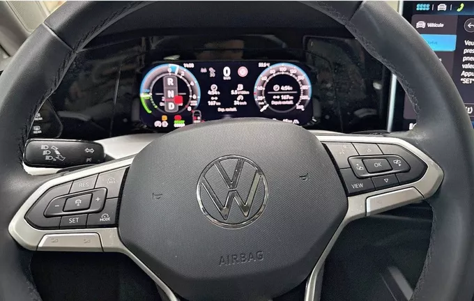 VOLKSWAGEN GOLF 1.5 eHybrid 204 DSG6 VW Edition photo 15 2129893