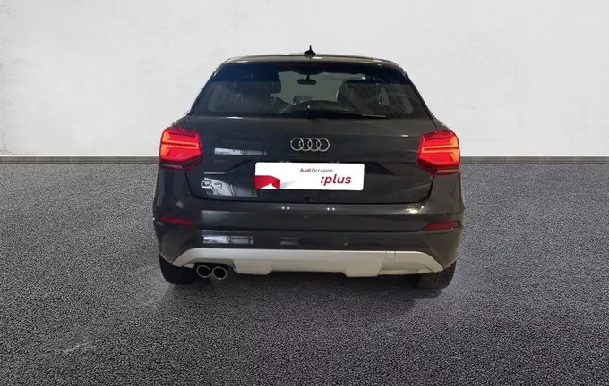 AUDI Q2 35 TFSI COD 150 S tronic 7 Design Luxe extérieur arrière 2130968