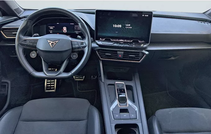 CUPRA FORMENTOR eHybrid 272 ch DSG6 VZ extérieur trois quart avant droit 2129943
