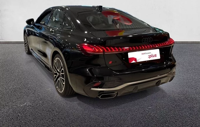 AUDI A5 TFSI 204 ch S tronic 7 Quattro S line extérieur trois quart arrière gauche 2123948