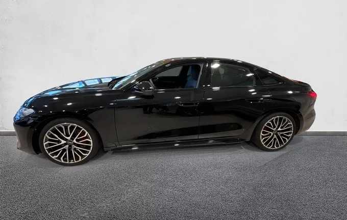 AUDI A5 TFSI 204 ch S tronic 7 Quattro S line extérieur côté gauche 2123948