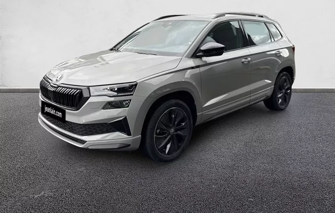 SKODA KAROQ 1.5 TSI Evo 2 150 ch ACT DSG7 Sportline extérieur trois quart avant gauche 3013