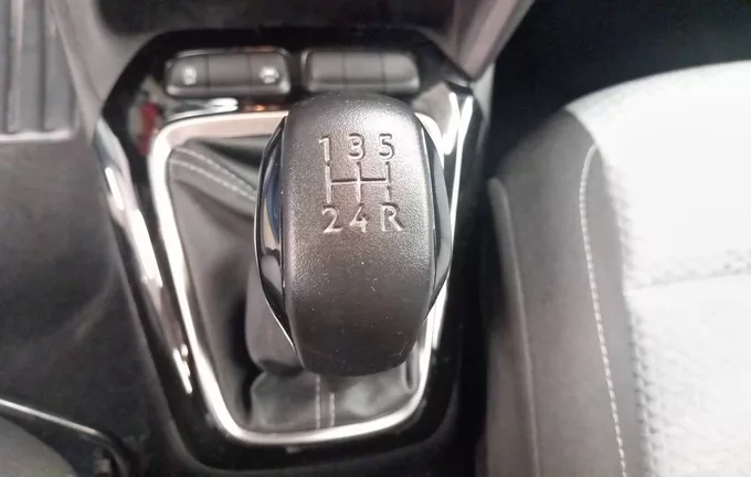 OPEL CORSA 1.2 75 ch BVM5 photo 14 945553