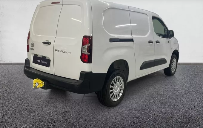 TOYOTA PROACE CITY LONG 1.5L 130 D-4D BVM6 DANGEL extérieur trois quart arrière droit 1103258