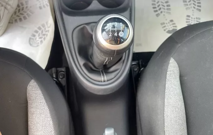 TOYOTA AYGO X 1.0 VVT-i 72 Dynamic photo 13 1103455