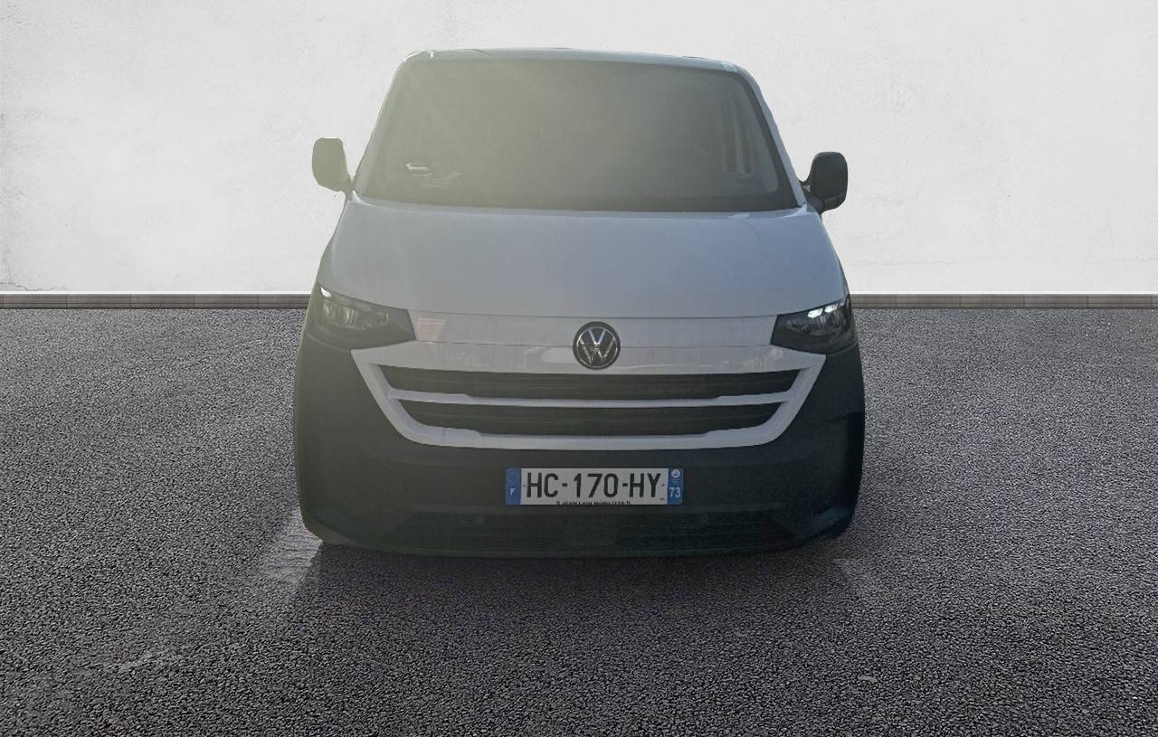 VOLKSWAGEN UTILITAIRES TRANSPORTER VAN