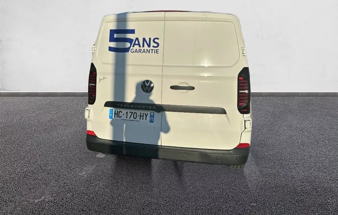 VOLKSWAGEN UTILITAIRES TRANSPORTER VAN L1H1 2.0 TDI 150 BVA8 BUSINESS extérieur trois quart avant droit 6626