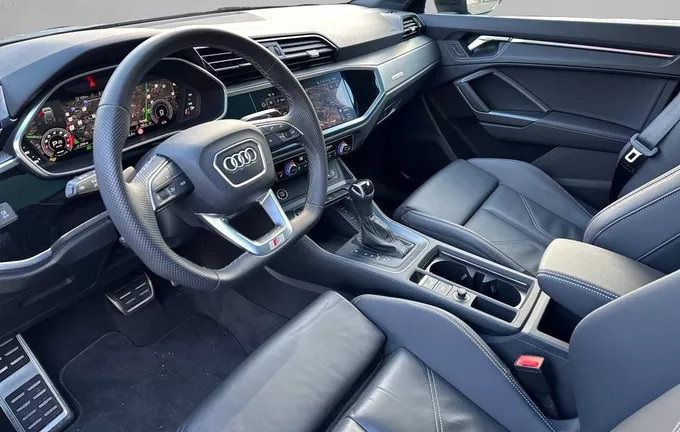 AUDI Q3 35 TFSI 150 ch S tronic 7 S line plus photo 11 2123849