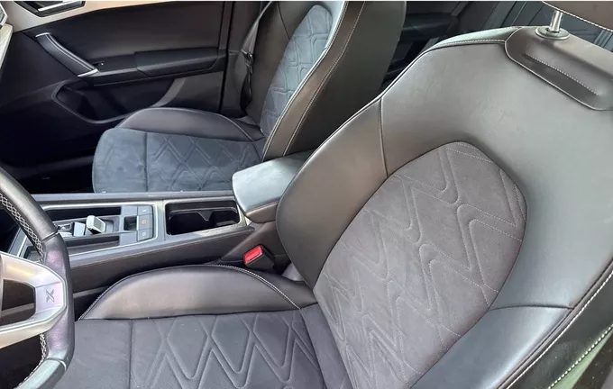 SEAT LEON Sportstourer e-Hybrid 204 DSG6 Xcellence extérieur trois quart arrière droit 2123826