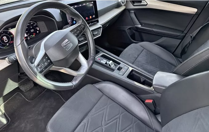 SEAT LEON Sportstourer e-Hybrid 204 DSG6 Xcellence photo 13 2123826