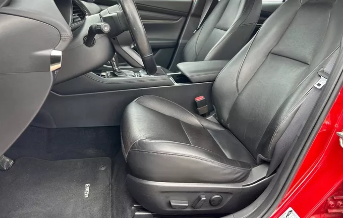 MAZDA MAZDA 3 Mazda3 5 portes 2.0L SKYACTIV-G M Hybrid 122 ch BVA6 Inspiration photo 12 2130646