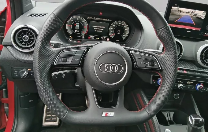 AUDI Q2 35 TDI 150 S tronic 7 Black Edition photo 12 2124055