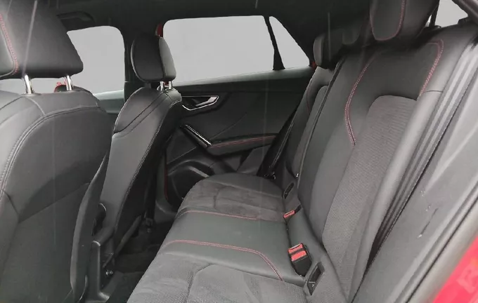 AUDI Q2 35 TDI 150 S tronic 7 Black Edition photo 17 2124055