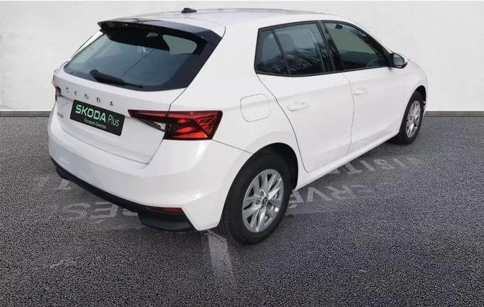 SKODA FABIA 1.0 MPI 65 ch BVM5 Active extérieur avant 2124409