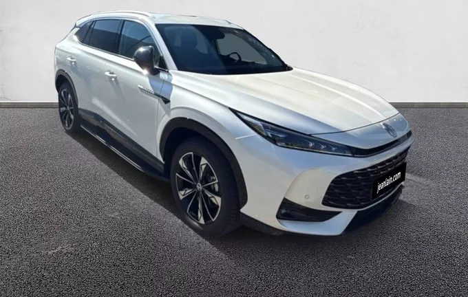 MG EHS 1.5T PHEV 272 ch Luxury extérieur trois quart avant droit 8613