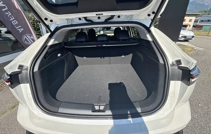 MG EHS 1.5T PHEV 272 ch Luxury photo 10 8613