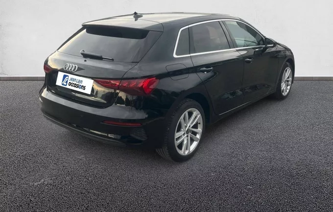 AUDI A3 Sportback 30 TDI 116 S tronic 7 Business Executive extérieur trois quart arrière droit 560670
