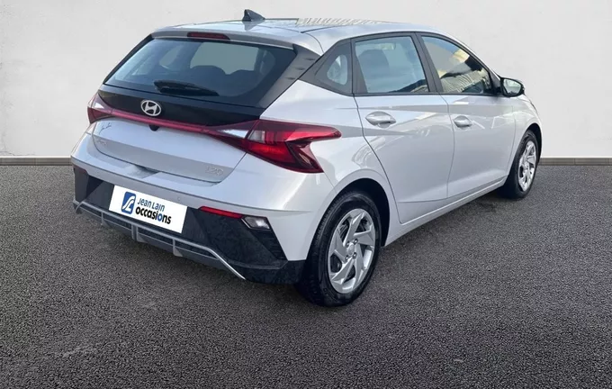 HYUNDAI I20 1.2 79 Initia extérieur trois quart arrière droit 