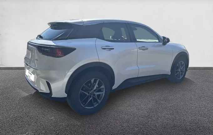 LEXUS LBX 2WD Business extérieur trois quart arrière droit 1103215