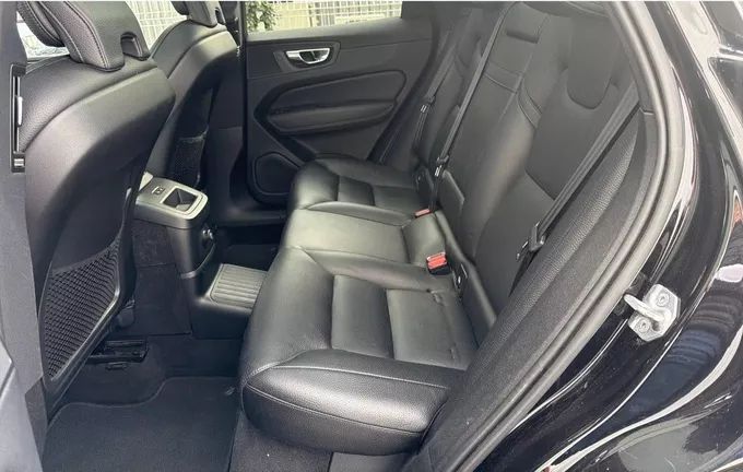 VOLVO XC60 T8 Twin Engine 303 ch + 87 ch Geartronic 8 Momentum extérieur arrière 213044