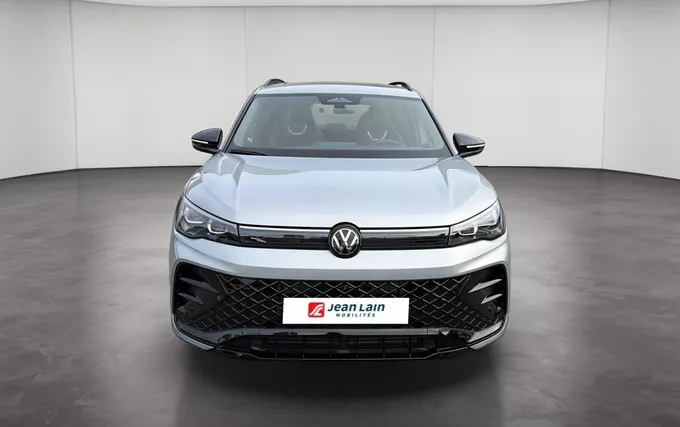 VOLKSWAGEN TIGUAN 1.5 eTSI 150ch DSG7 R-Line Edition extérieur avant 6860
