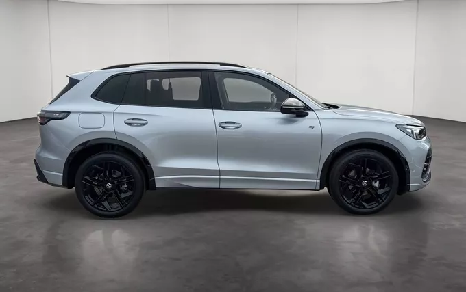 VOLKSWAGEN TIGUAN 1.5 eTSI 150ch DSG7 R-Line Edition extérieur côté droit 6860