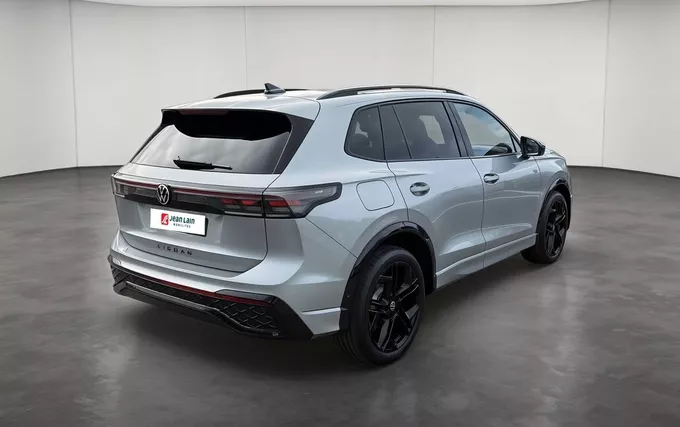 VOLKSWAGEN TIGUAN 1.5 eTSI 150ch DSG7 R-Line Edition extérieur trois quart arrière droit 6860