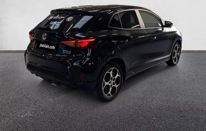 MG MG3 1.5 L Hybrid+ 195 ch Luxury extérieur trois quart arrière droit 6303