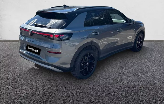 VOLKSWAGEN T-ROC 1.5 eTSI EVO2 Hybrid 150 ch DSG7 Style extérieur trois quart arrière droit 5992
