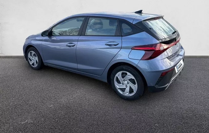 HYUNDAI I20 1.2 79 Initia extérieur trois quart arrière gauche 13696