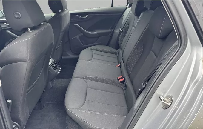 SKODA KAMIQ 1.0 TSI Evo 110 ch DSG7 Ambition extérieur arrière 2127907