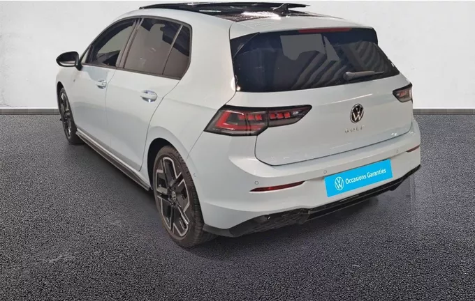 VOLKSWAGEN GOLF 2.0 TDI 150 DSG7 R-Line Edition extérieur trois quart arrière gauche 2130402