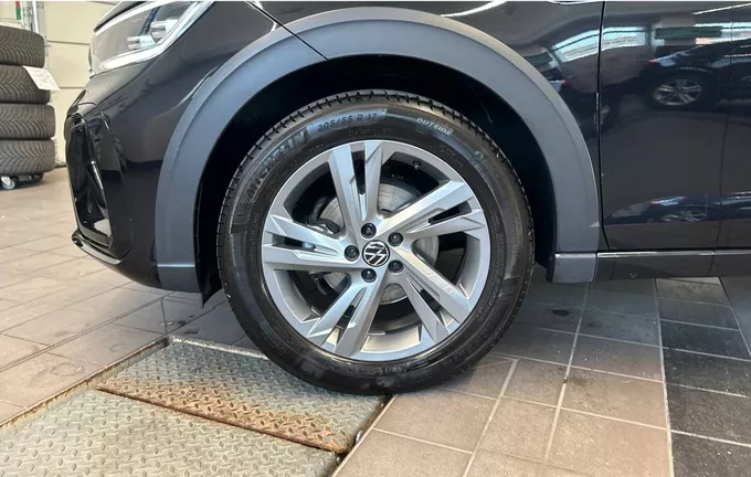 VOLKSWAGEN TAIGO 1.5 TSI 150 DSG7 R-Line photo 12 2128258