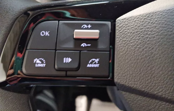FIAT SCUDO Combi XL Diesel 180 ch Automatique photo 21 945196