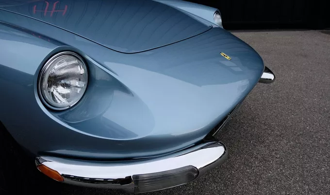 FERRARI 365 GT 2+2 photo 11 2044275