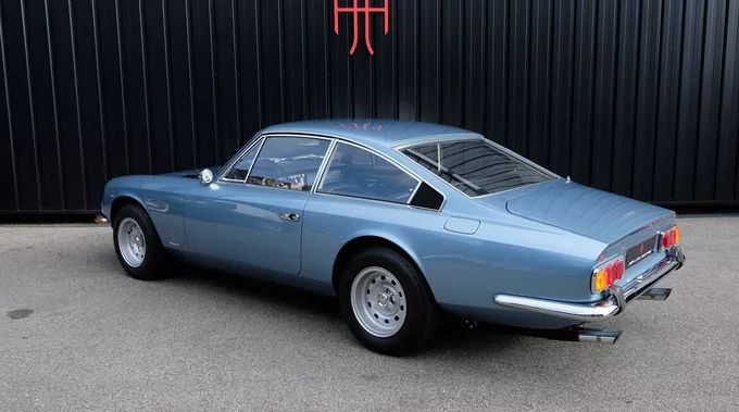 FERRARI 365 GT 2+2 photo 19 2044275