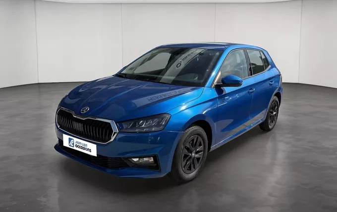 SKODA FABIA 1.0 TSI 116 ch EVO 2 DSG7 Selection extérieur trois quart avant gauche 2131900