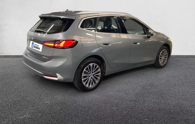 BMW SERIE 2 Active Tourer 225e xDrive 245 ch DKG7 Luxury extérieur trois quart arrière droit 2129094
