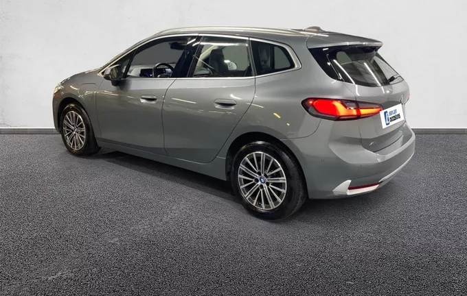 BMW SERIE 2 Active Tourer 225e xDrive 245 ch DKG7 Luxury extérieur trois quart arrière gauche 2129094