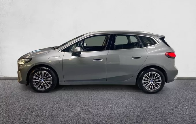 BMW SERIE 2 Active Tourer 225e xDrive 245 ch DKG7 Luxury extérieur côté gauche 2129094