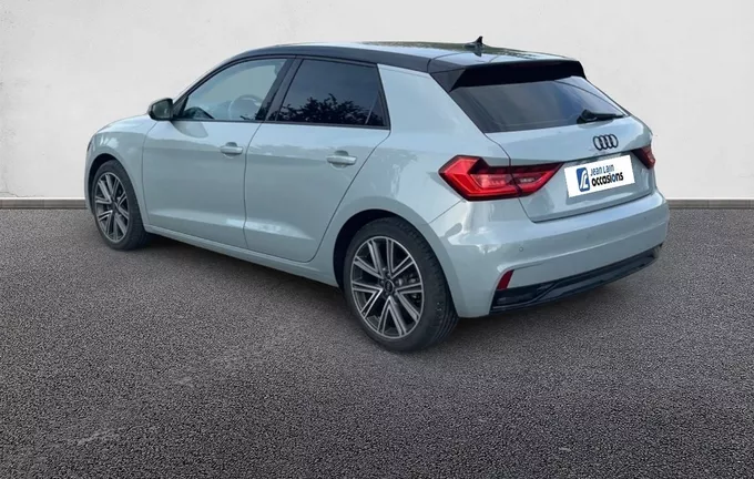 AUDI A1 Sportback 30 TFSI 116 ch S tronic 7 Design extérieur trois quart arrière gauche 560511