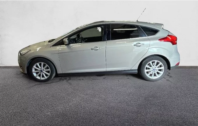 FORD FOCUS 1.5 EcoBoost 150 S&S Titanium extérieur trois quart arrière gauche 213079