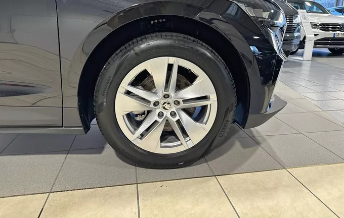 SKODA ENYAQ iV 60 photo 9 9629