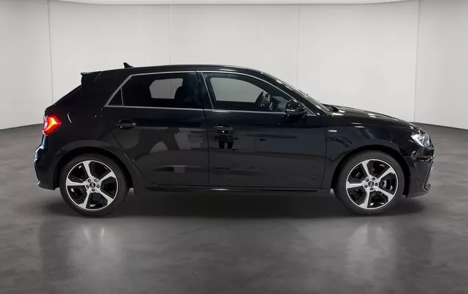 AUDI A1 Sportback 30 TFSI 116 ch S tronic 7 S Line extérieur côté droit 2132524