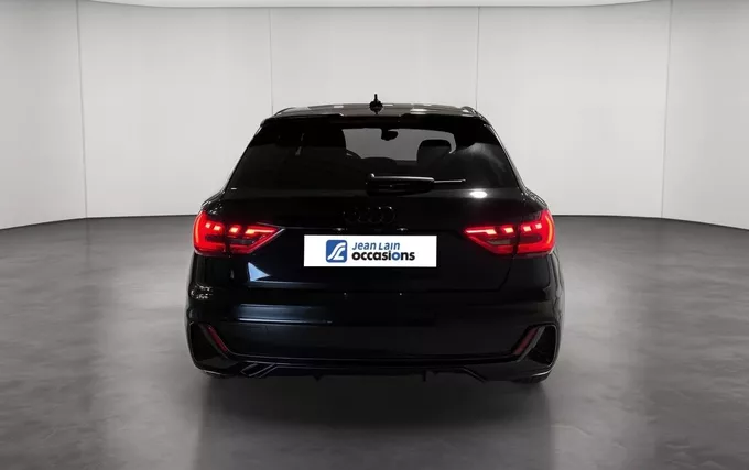 AUDI A1 Sportback 30 TFSI 116 ch S tronic 7 S Line extérieur arrière 2132524