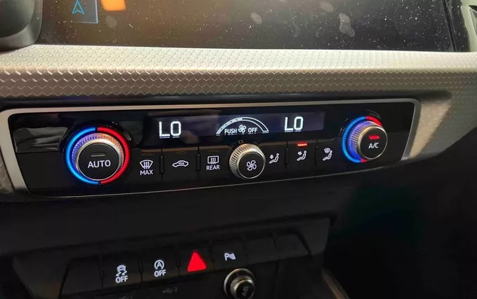 AUDI A1 Sportback 30 TFSI 116 ch S tronic 7 S Line photo 13 2132524