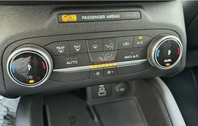 FORD KUGA 2.5 Duratec 190 ch FHEV e-CVT ST-Line photo 18 213192