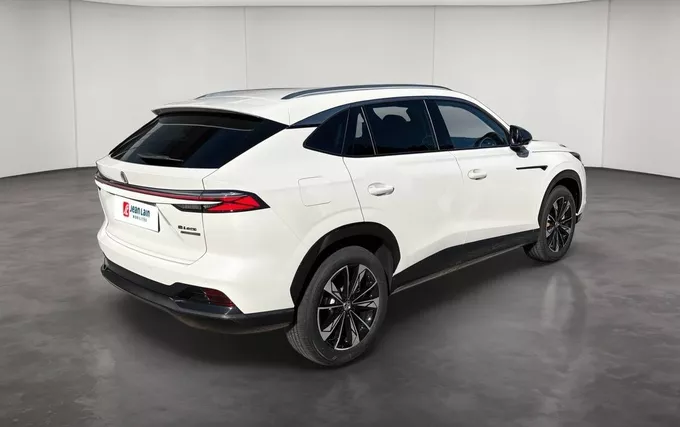 MG EHS 1.5 Hybrid+ 224 ch Luxury extérieur trois quart arrière droit 7773